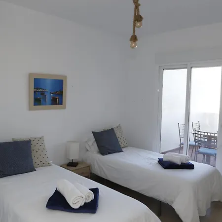Lightbooking Gardens Apartment Chipiona