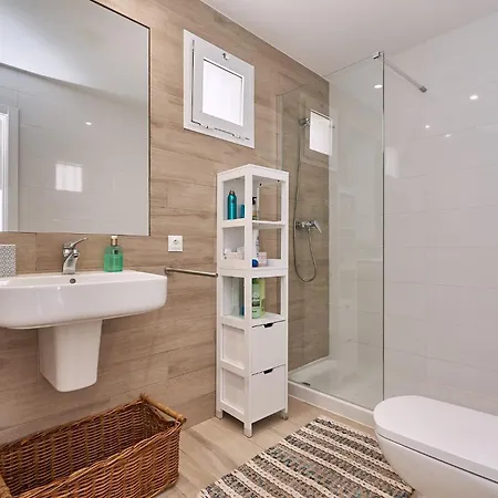 Lightbooking Gardens Apartment Chipiona